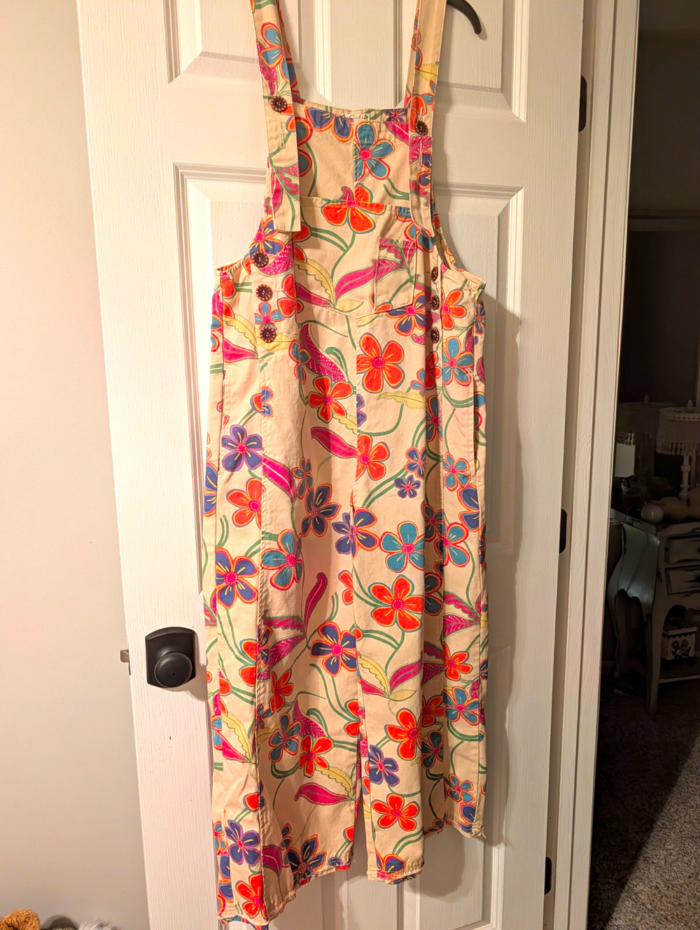 Easel Women’s M Floral Denim Overall One-Piece Beige Adjustable Straps Pockets